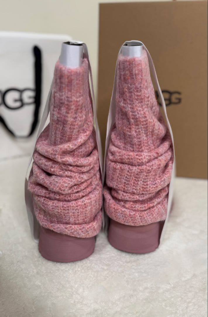 UGG ピンク ミニディッパー ルーズソックス付