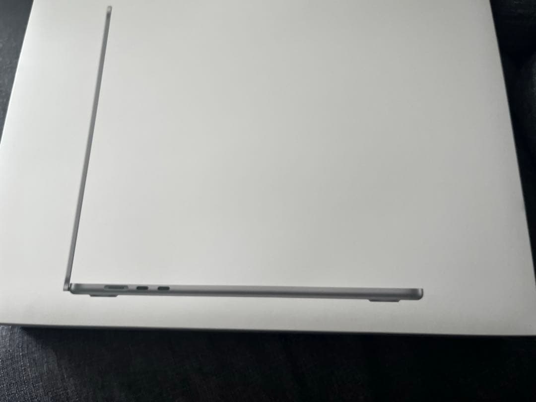 MacBook Air 15インチ　8GB 512GB 初期化済み
