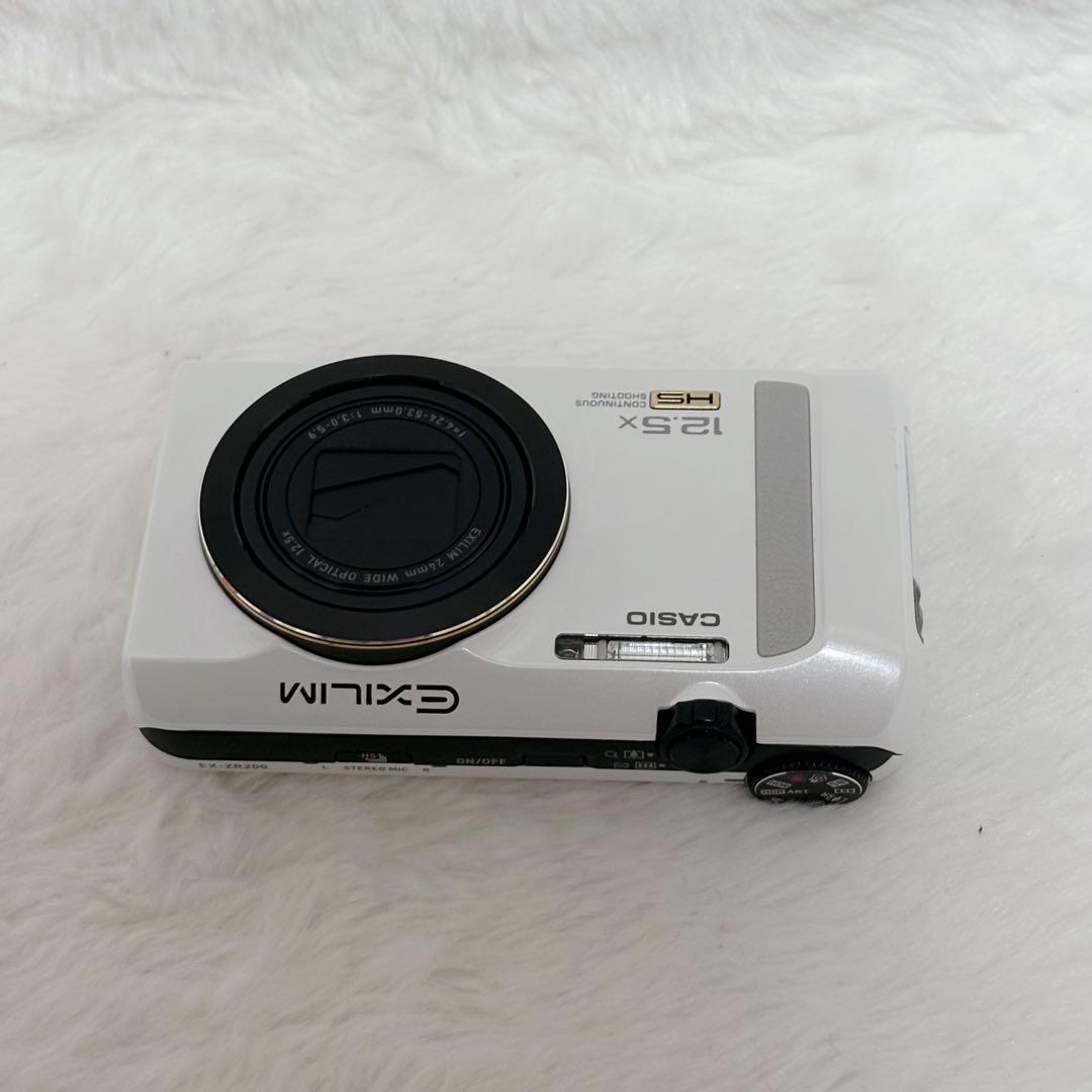 【極美品】CASIO EXILIM EX-ZR200 ホワイト