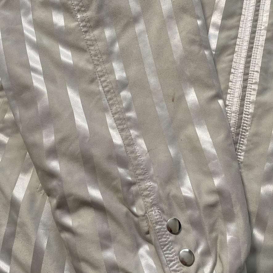 【yyyuuu】SALOMON　レディース スキーウェア上下 シルバー