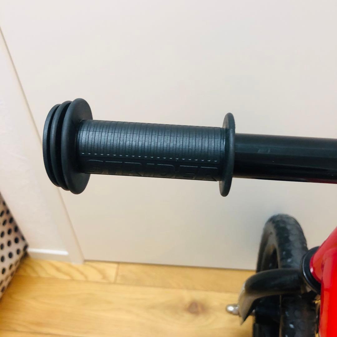 【送料無料】【美品】ストライダー 12インチ classic　クラシック　レッド