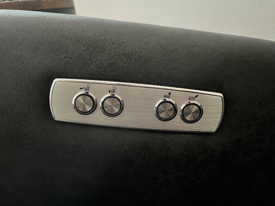 限定値下げ　関家具　電動リクライニングソファ　クッション付き