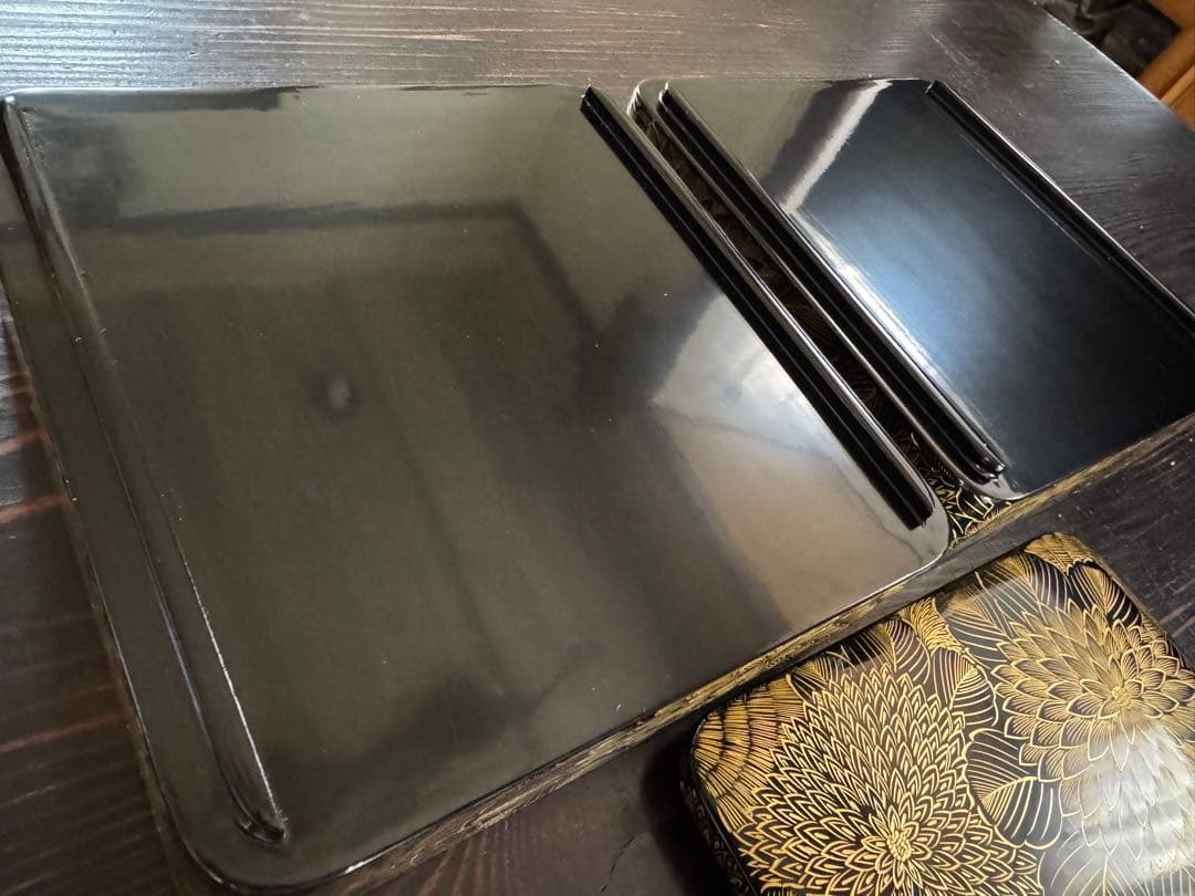 輪島塗（重要無形文化財）沈金 花詰文 二段重