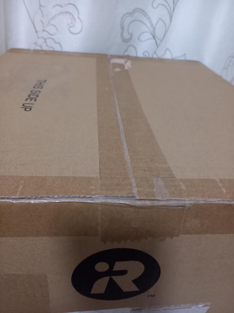 【よろず】iRobot ルンバ s9+ クリーンベース付ロボット掃除機