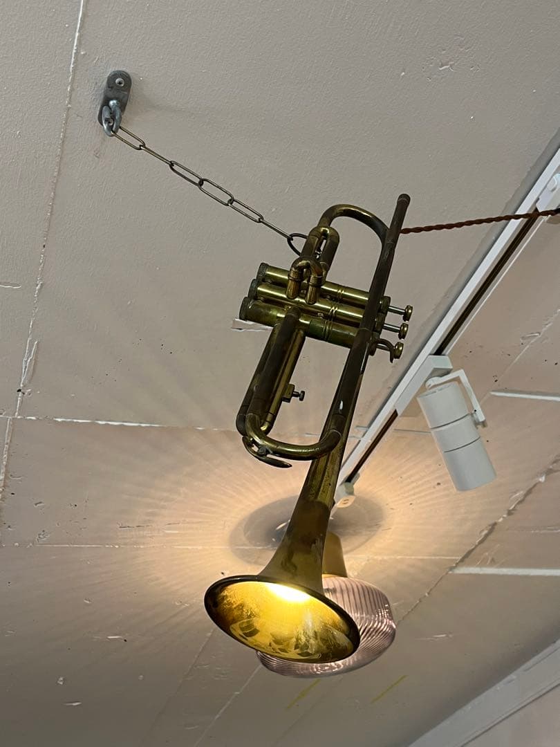 アンティーク　トランペット　ペンダントライト