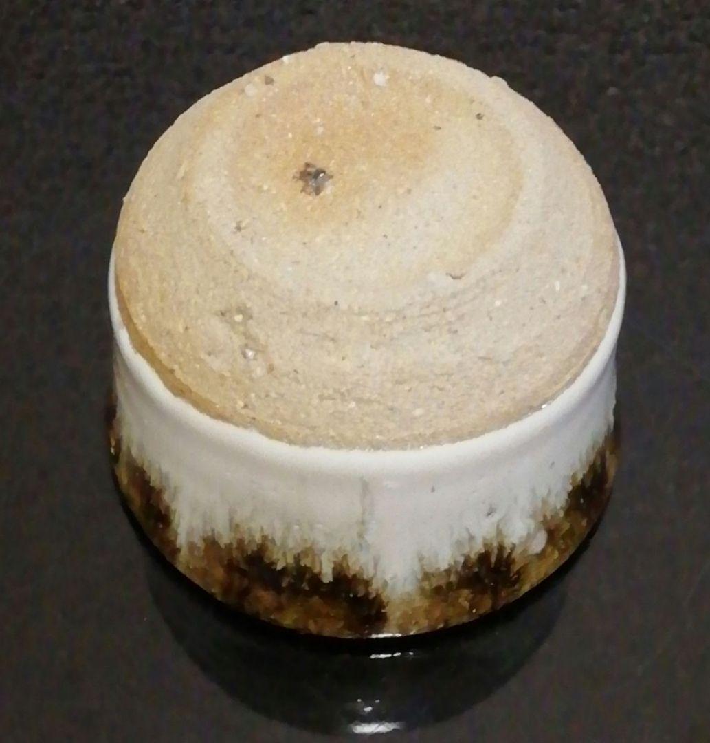 十四代　中里太郎右衛門作　斑唐津　皮鯨　ぐい呑　共箱　略歴付　酒器