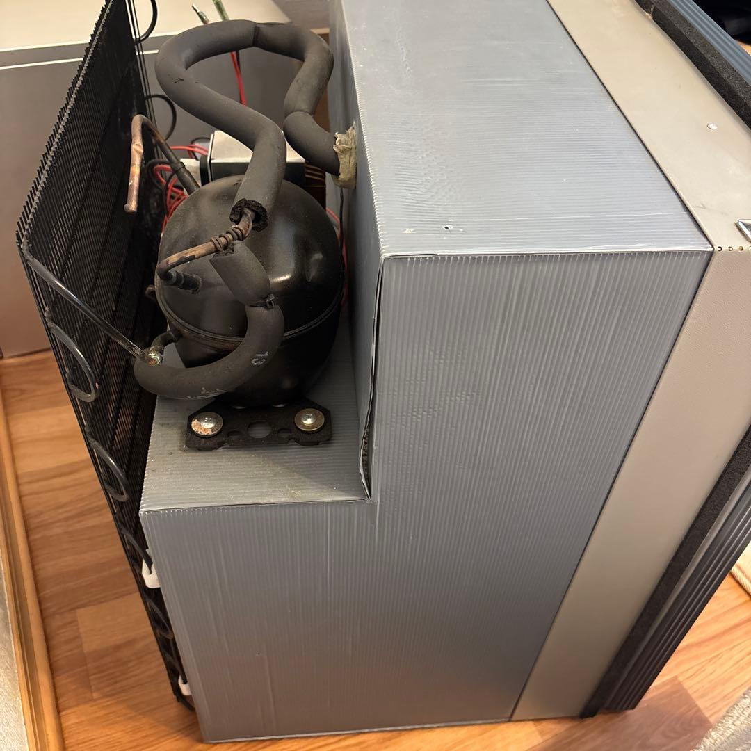 キャンピングカー冷蔵庫　WAECO