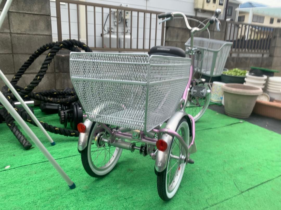 【送料込み】★ブリヂストン三輪自転車★(シルバー、大人用、高齢者用）新品