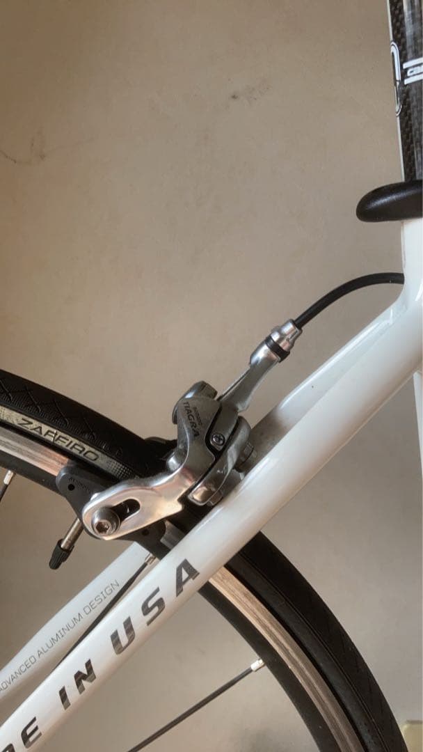 ロードバイク　キャノンデールアルミ製cannondale ultra caad9