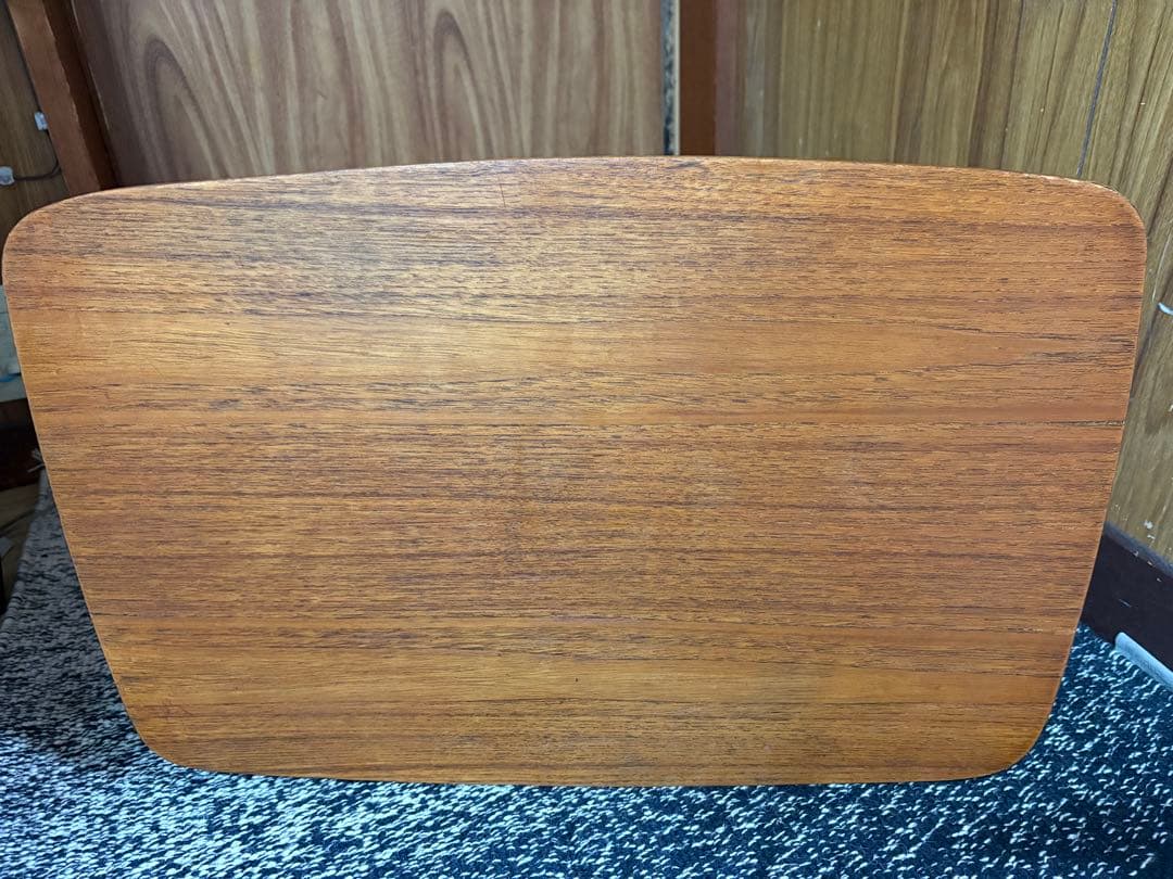 チーク材　サイドテーブル　デンマーク　ヴィンテージ　オイル仕上げ