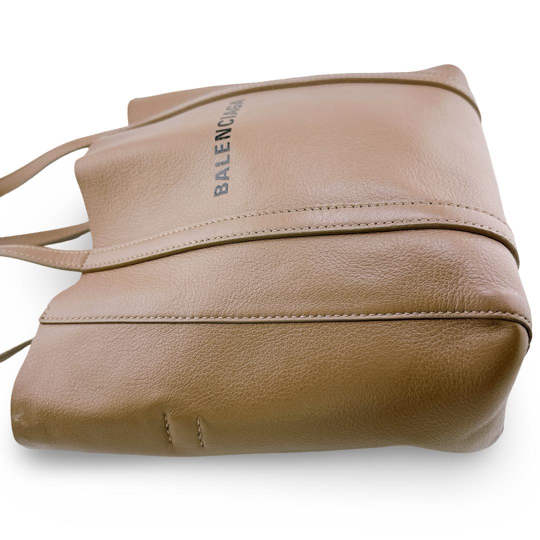 バレンシアガ レザー エブリデイXXS トートバッグ ストラップ有　ベージュ
