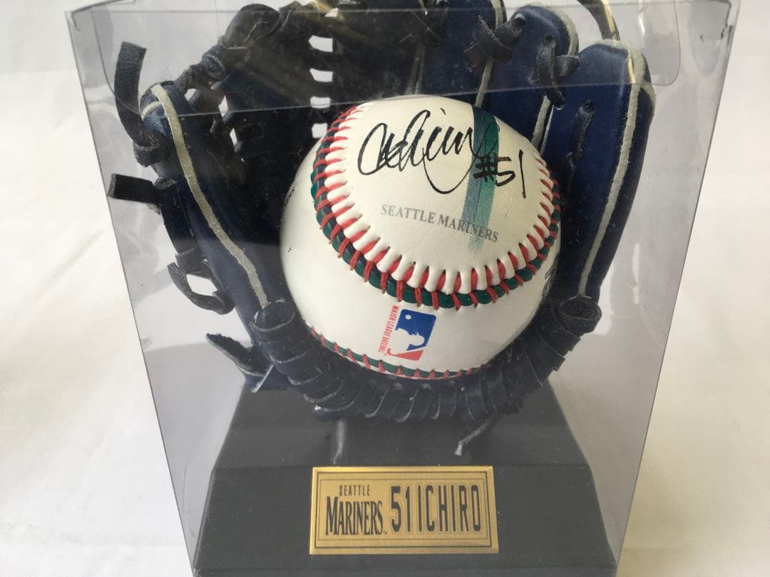 イチロー　サインボール　ケース付き　3つセット