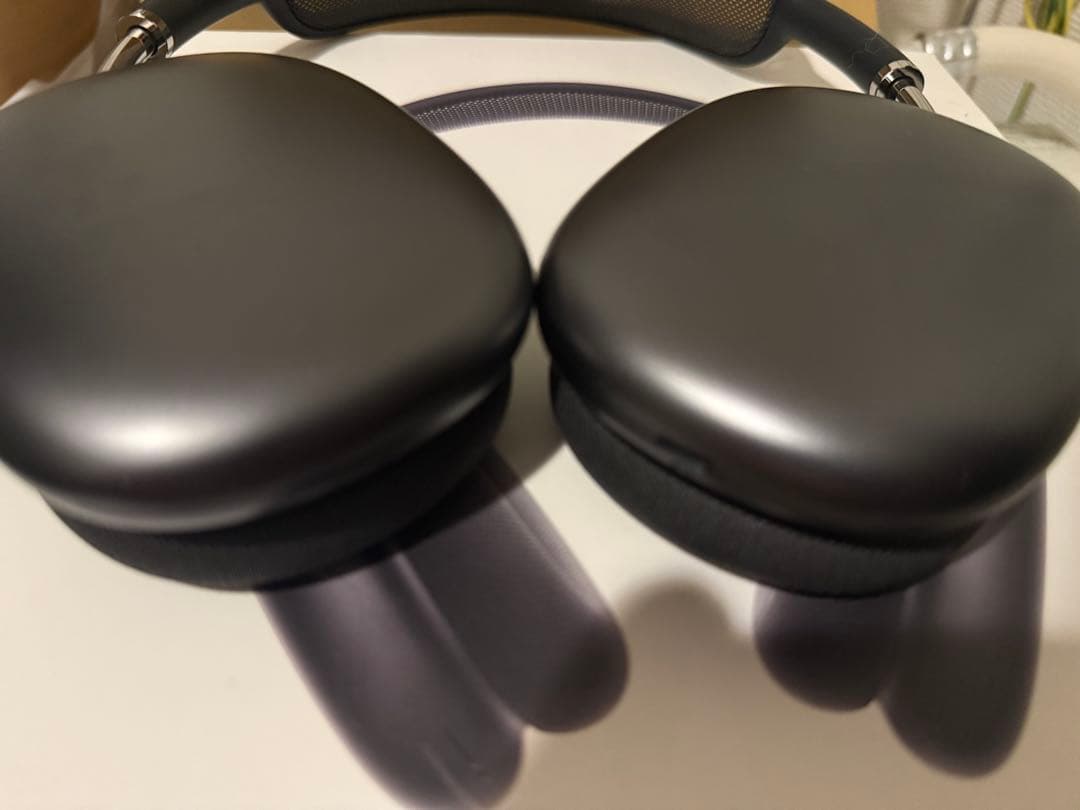 Airpods Max 第一世代