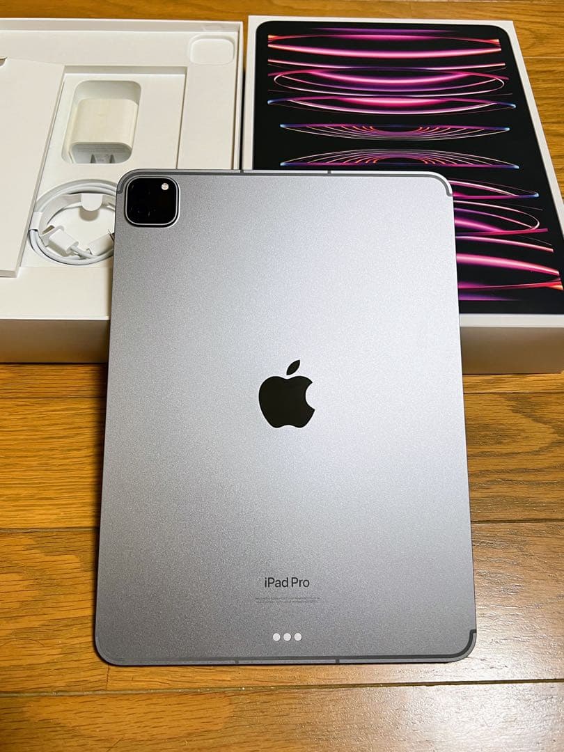 iPad Pro 11インチ M2チップ（第4世代）Cellular+Wi-Fi