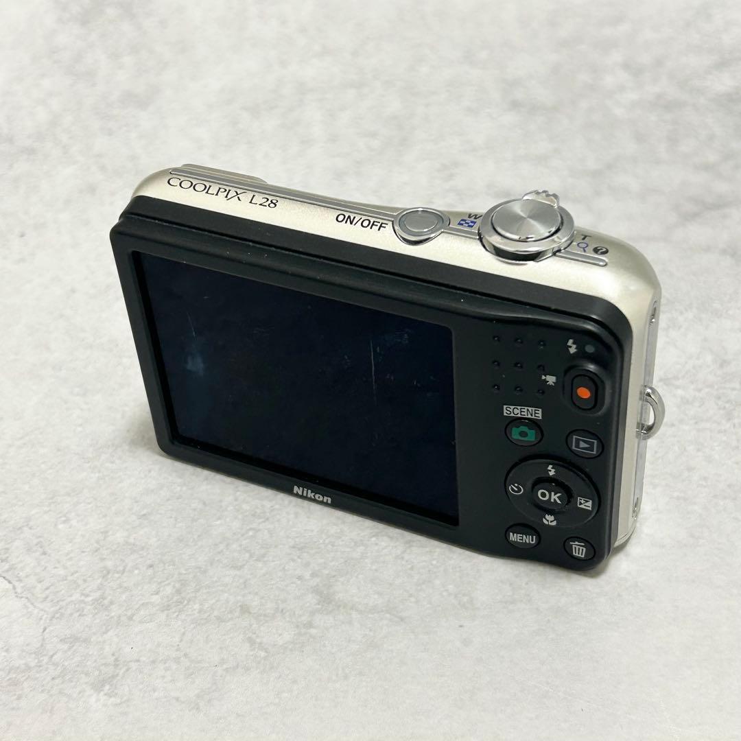 ニコン　クールピクス　L28 デジカメ　カメラ　レトロ　写真　コンデジ