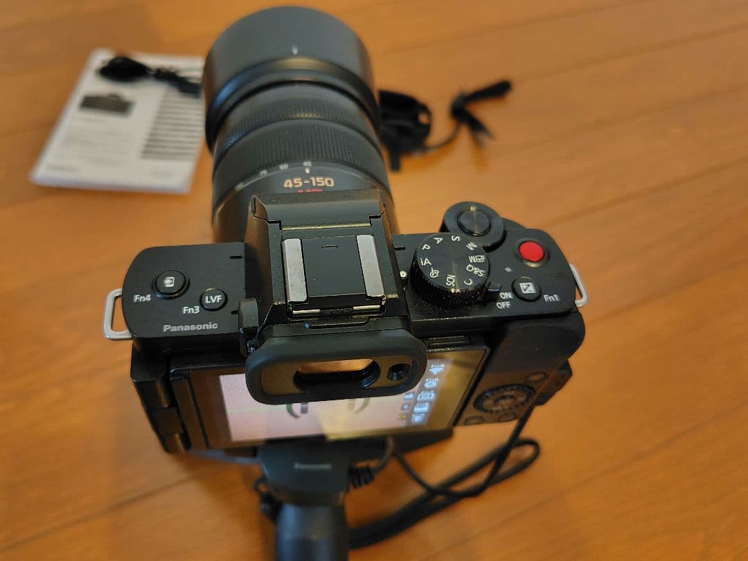 LUMIX DC-G100V+45-150mmレンズ トライポッド+Wズーム