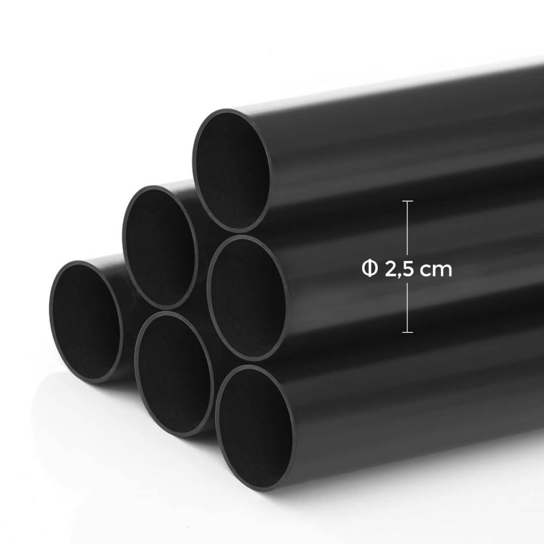 スリムなデザインながら頑丈なハンガーラック、キャスター付きで移動が楽々