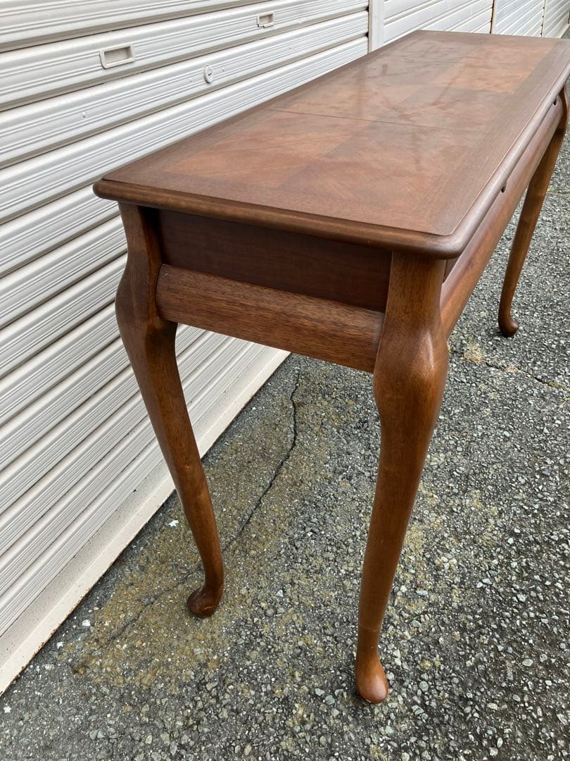 猫足コンソール