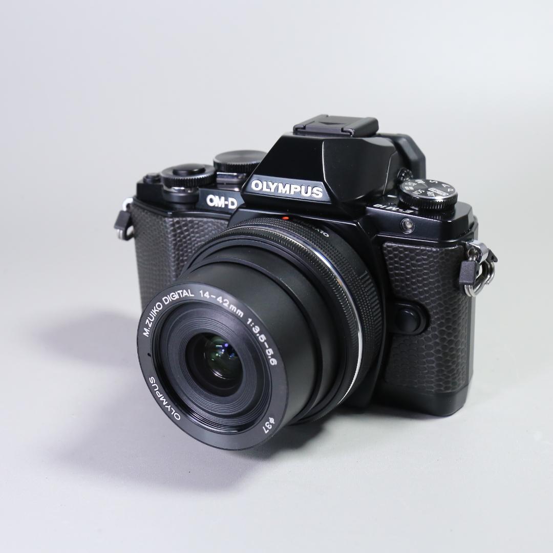 ☆特別限定モデル☆新品級 OLYMPUS OM-D E-M10 ＃355