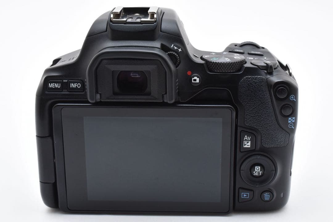 デジタルカメラ Canon EOS Kiss X10 / CANON EF 28-80mm