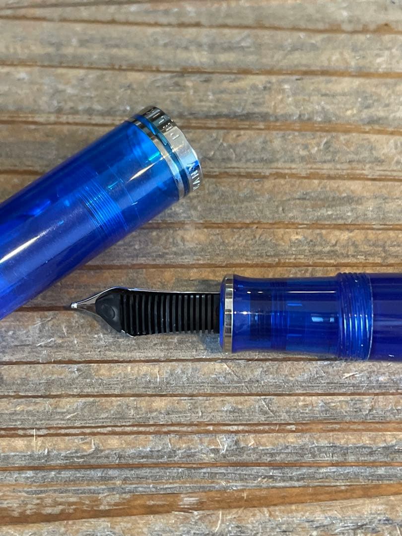 ペリカン 2013年特別生産品 M605 マリーンブルー EF