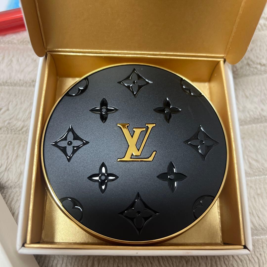 Louis Vuitton アイシャドウパレット　896 LVオンブル