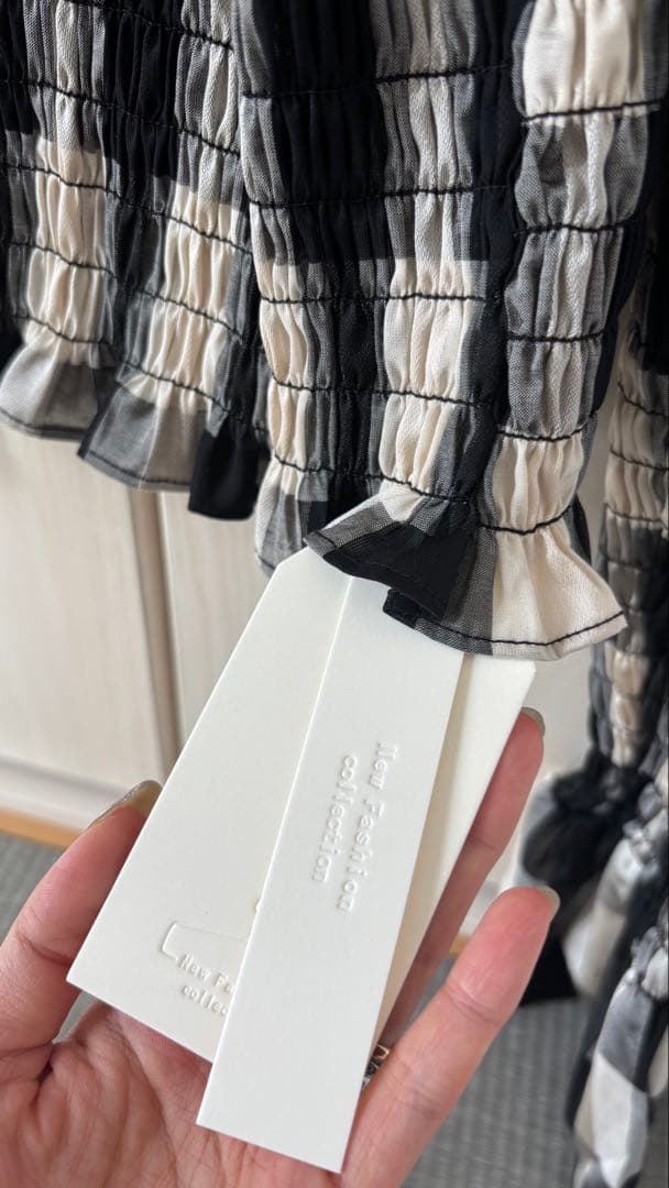 最終値下げCLANE SHIRRING DESIGN BLOUSE サンプル品