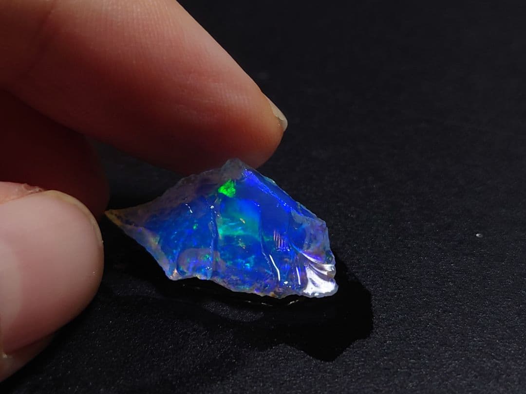 エチオピアウェロ産　オパール　鉱物標本　原石