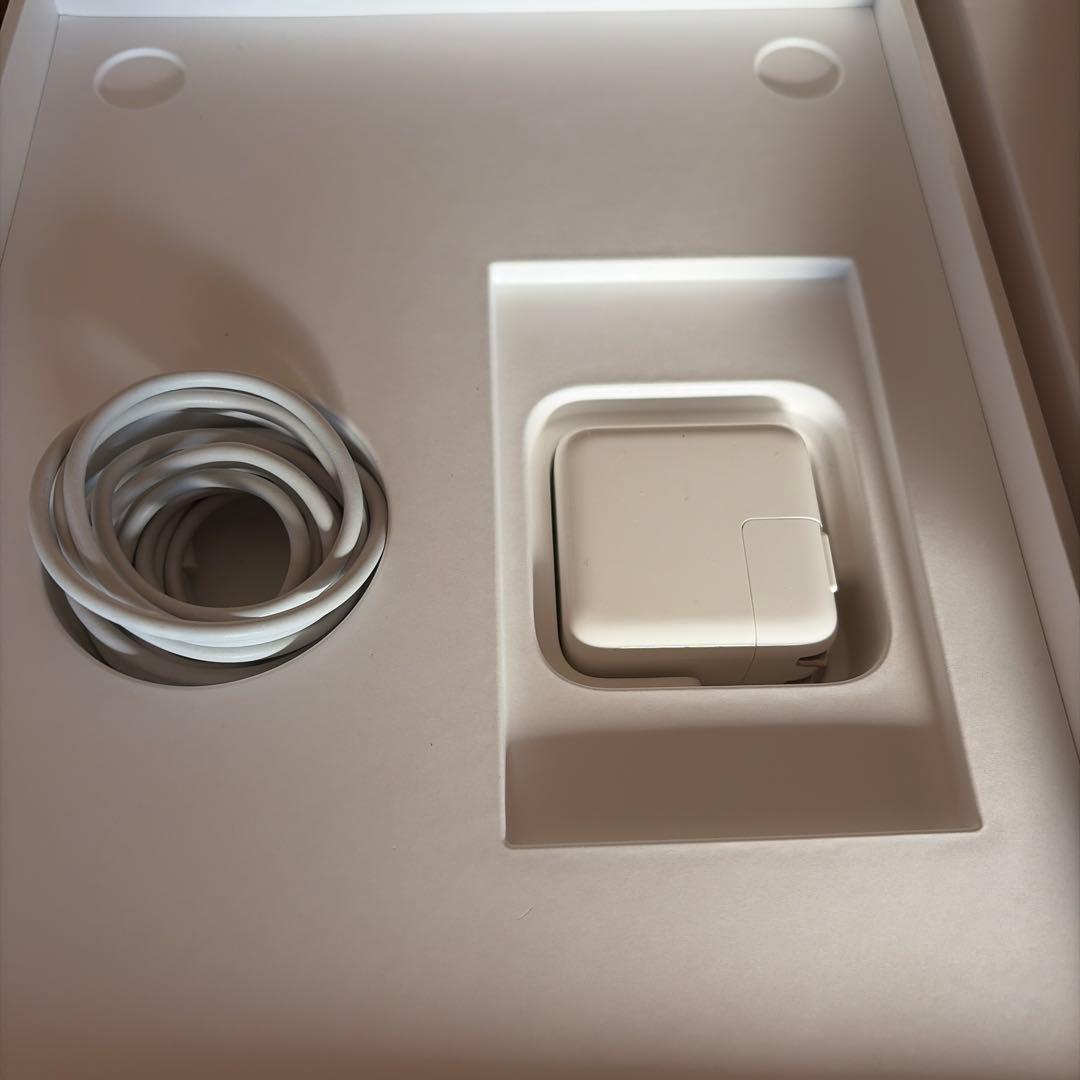 MacBook Air M1メモリ8GB