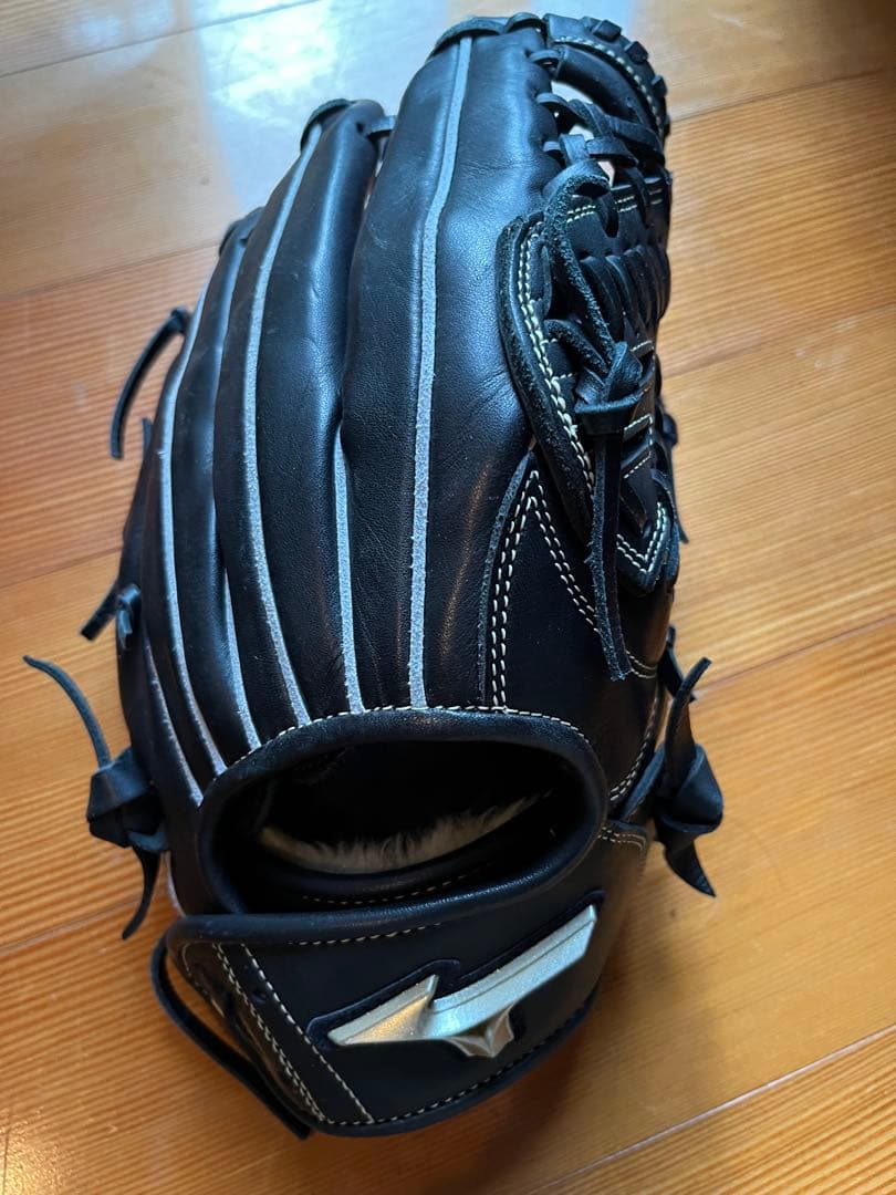 ミズノ グローバルエリート ブラックグローブ 右投げ用　他3品セット