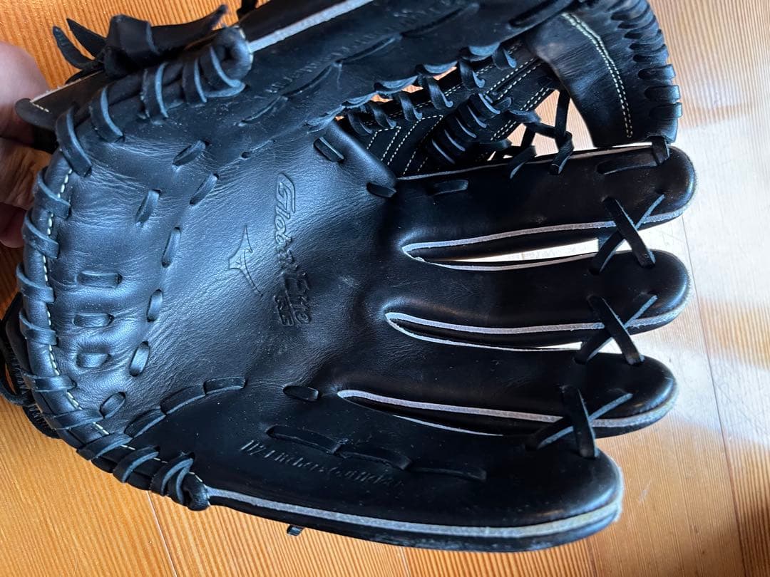 ミズノ グローバルエリート ブラックグローブ 右投げ用　他3品セット