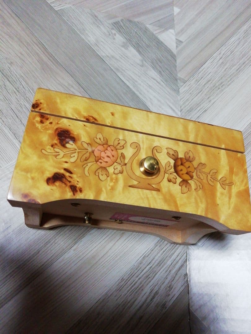 スイス製 GUEISSAZ-JACCARD ゲイサスジャカード】オルゴール