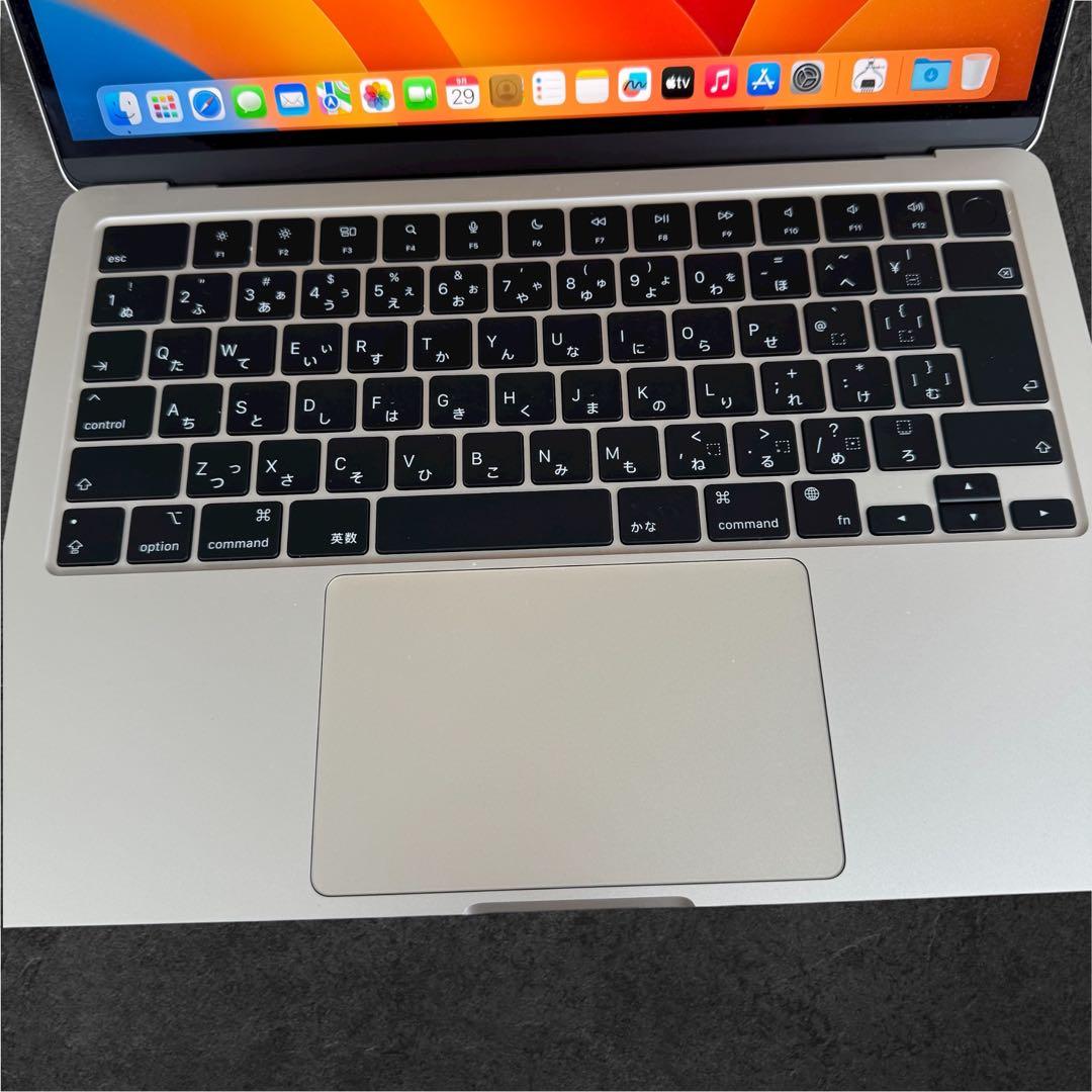 純正 Apple MacBookAir M2 13インチ スターライト
