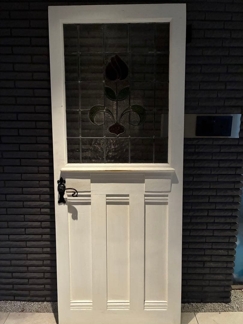 イギリスアンティークドア　チューリップ