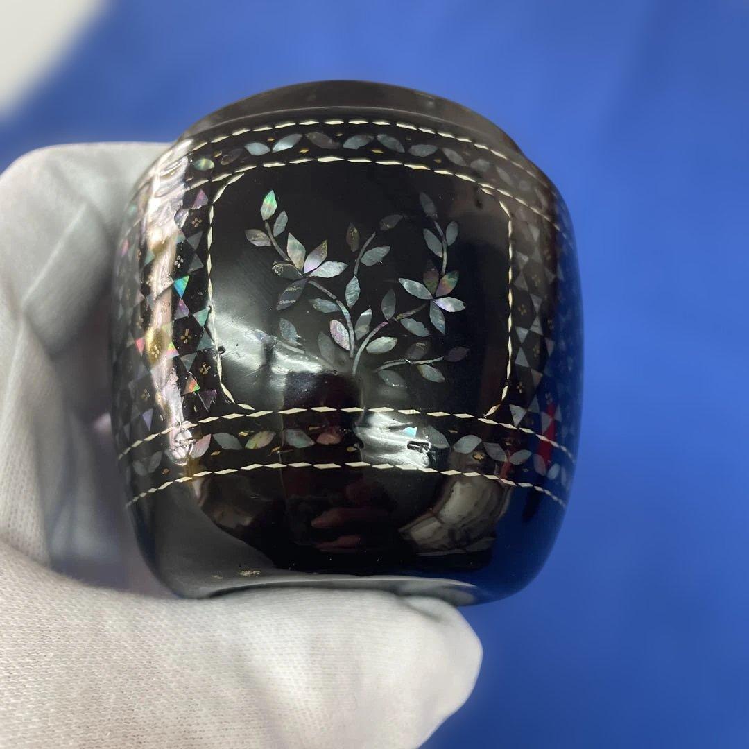 お値下げしました！　茶道具　棗　螺鈿細工　花をあしらった螺鈿細工が美しい