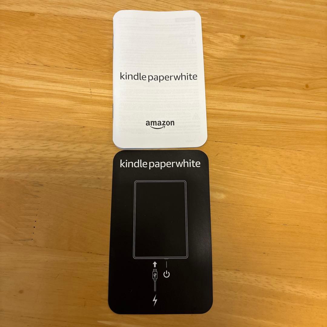 Kindle Paperwhite 8GB本体 USBケーブル付き