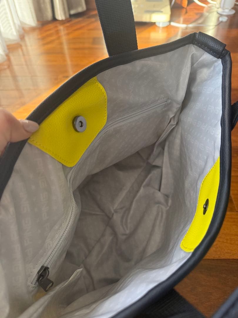 年末年始発送可能　新品未使用　PINGゴルフ　カートバック