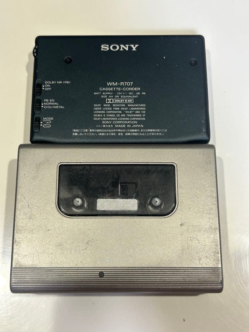 ポータブルプレーヤー Sony Walkman WM-R707&WM2