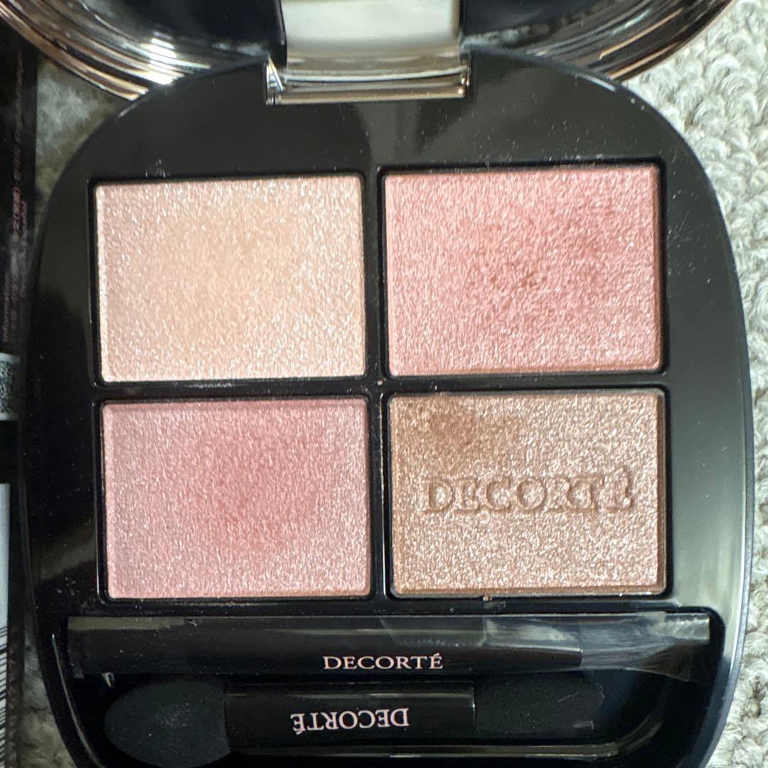 コスメデコルテ スキンシャドウデザイニングパレット 10 ruddyquartz