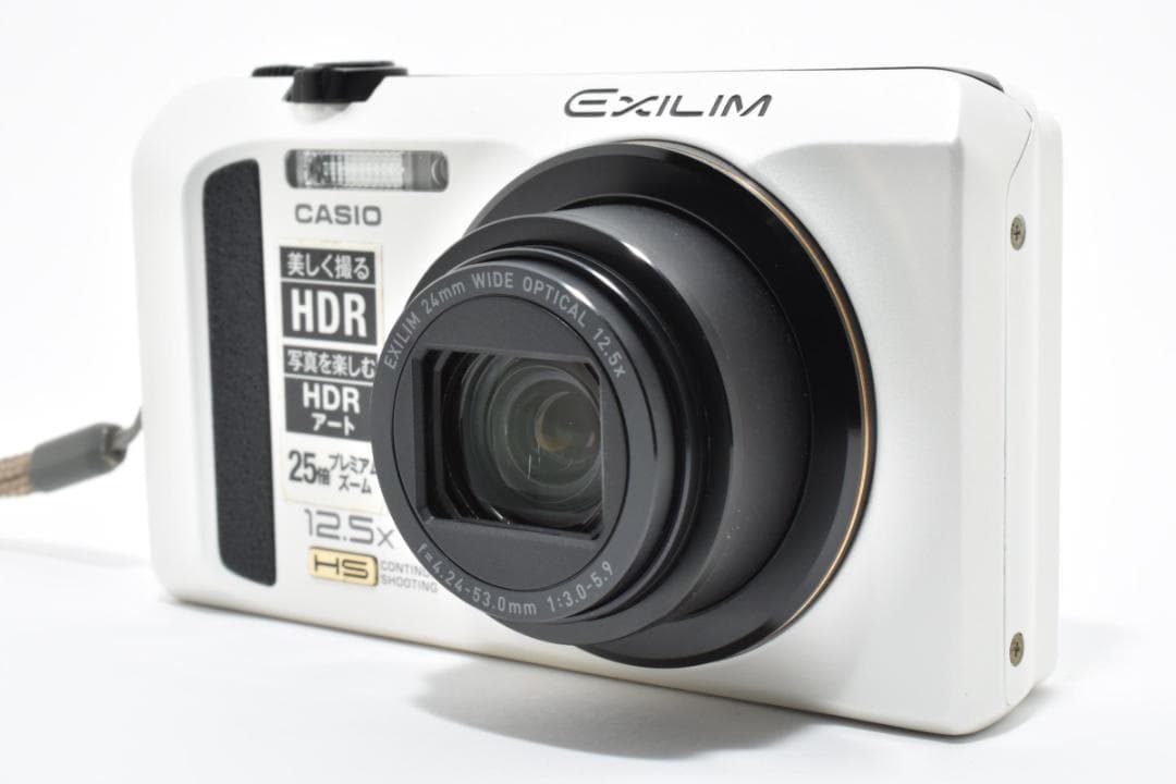 《 美品 》　カシオ　CASIO EXILIM EX-ZR100 ホワイト
