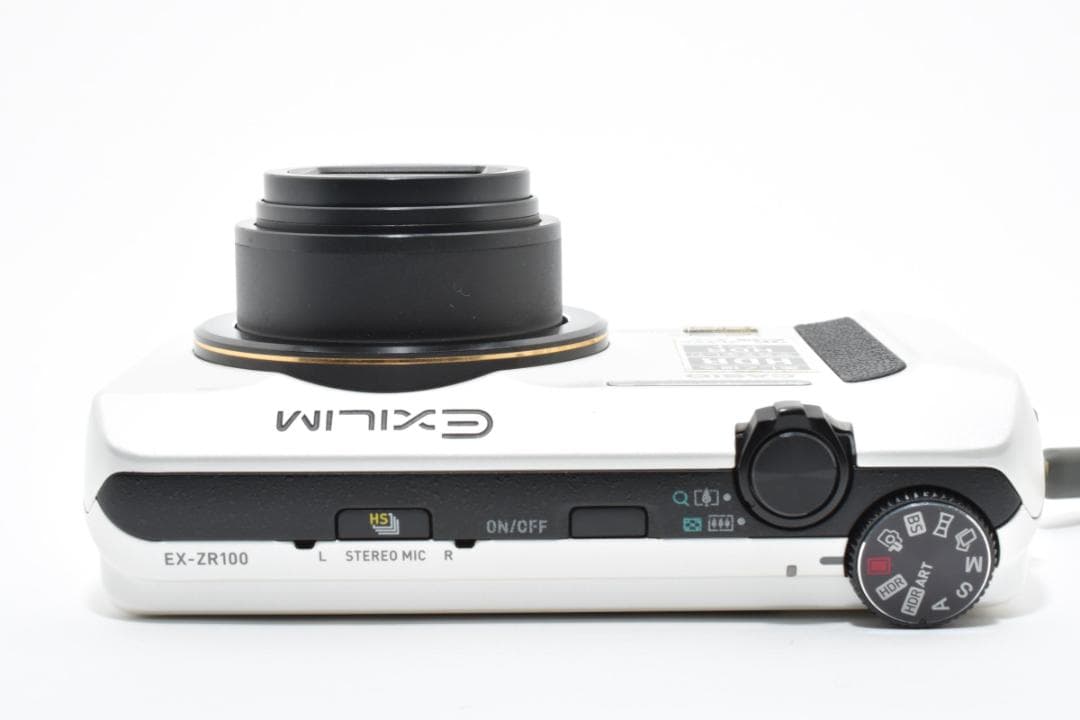 《 美品 》　カシオ　CASIO EXILIM EX-ZR100 ホワイト