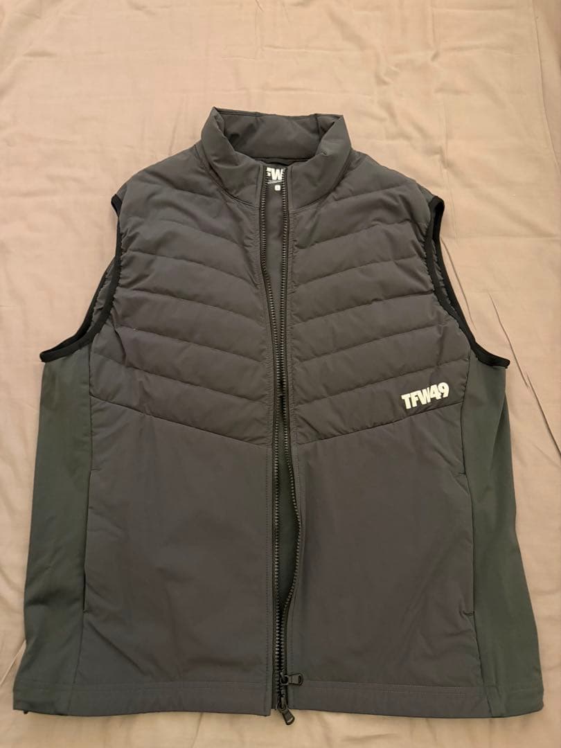 TFW49 SHIELD WARMER VEST L チャコール