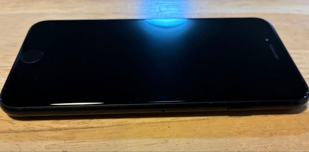 SIMフリー　iPhone SE 第3世代　64GB