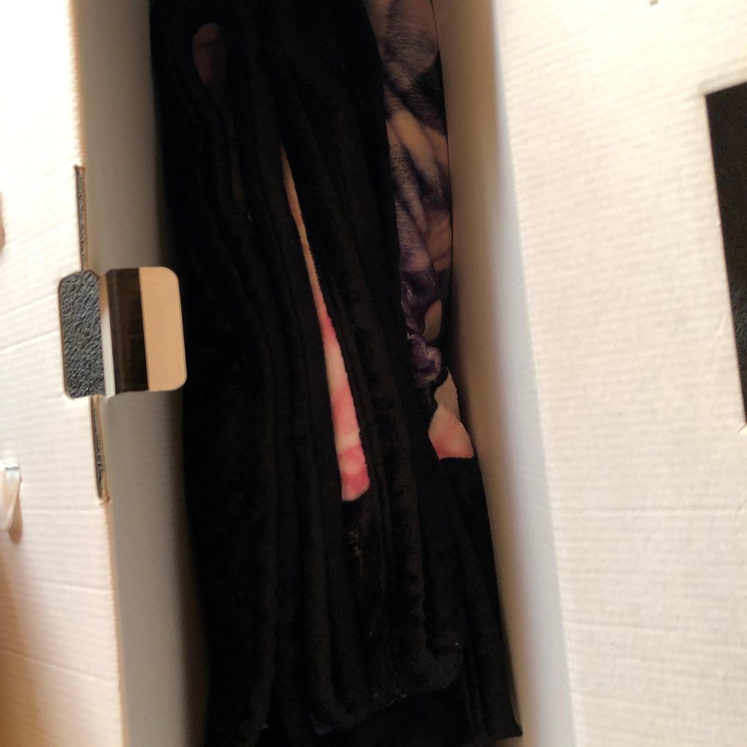 花柄シングル毛布　箱付き。