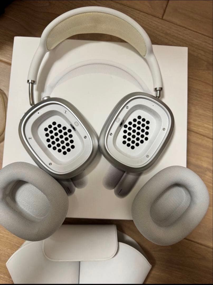 Apple AirPods Max シルバー　正規品　ほぼ新品　値段交渉⭕️