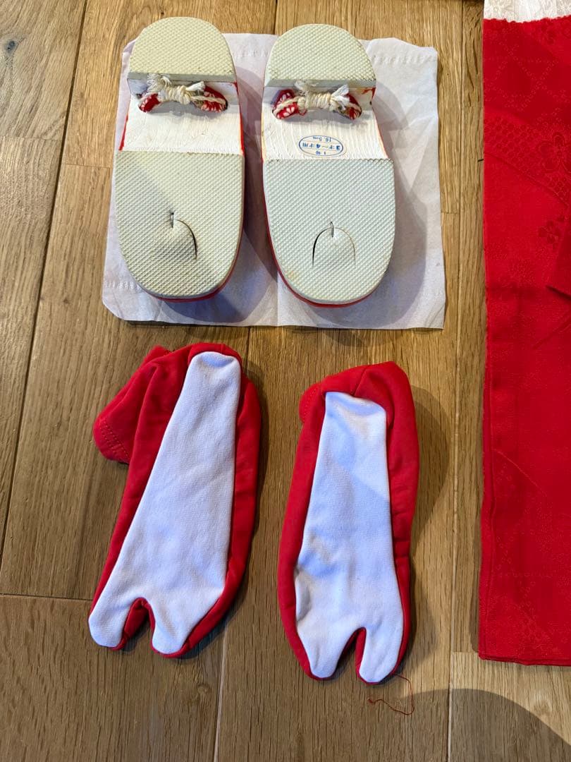 七五三　女の子アンティーク着物、被布、草履、足袋セット