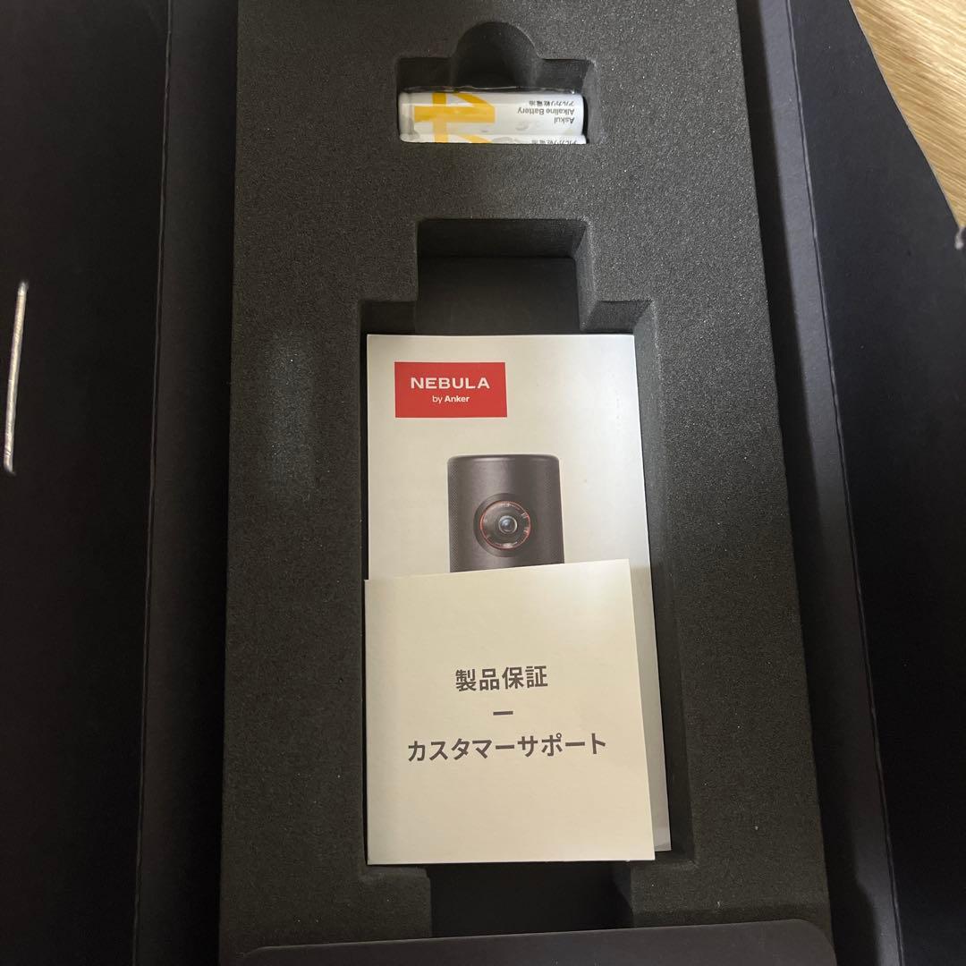 Nebula Capsule 3 Laser プロジェクター　スタンドセットあり