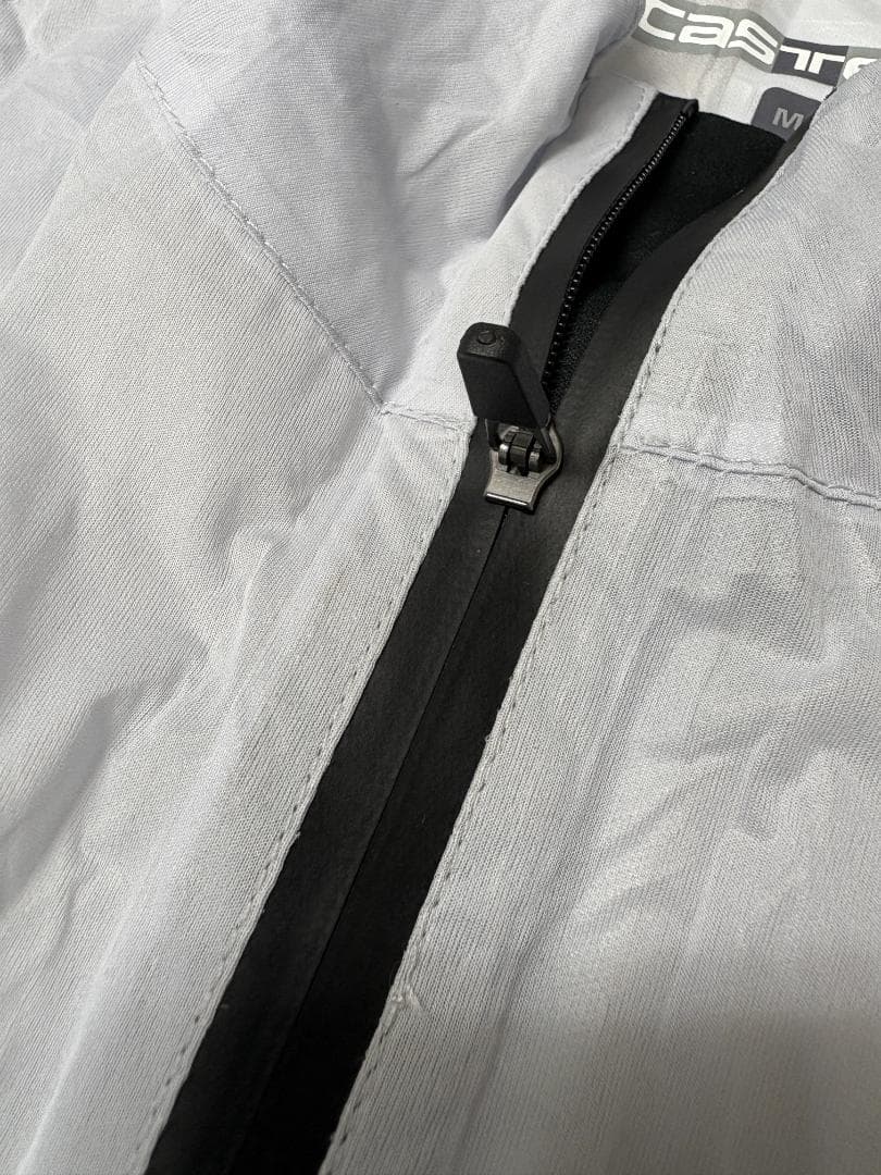 カステリ SQUALL SHELL JACKET (レインジャケット）M 未使用