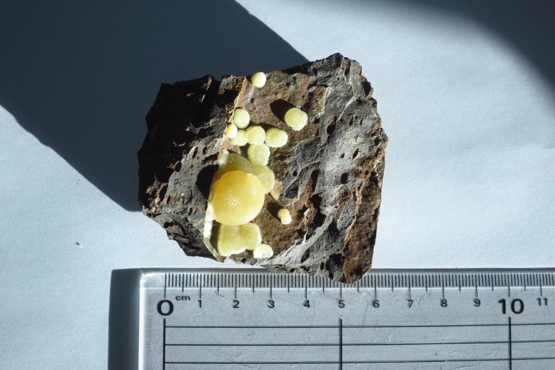 星々みたいな方解石　カルサイトイタリア産　鉱物標本