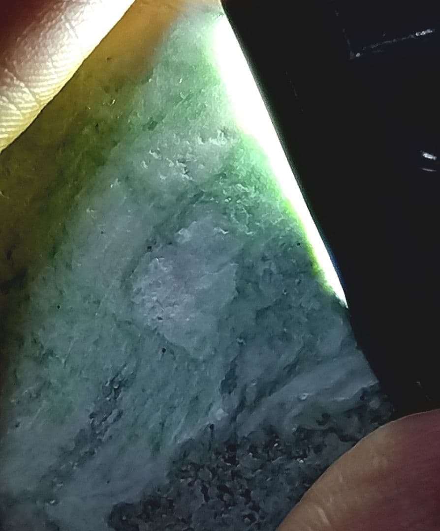 ★翡翠原石★糸魚川硬玉【姫川・転石磨き石1.1kg】